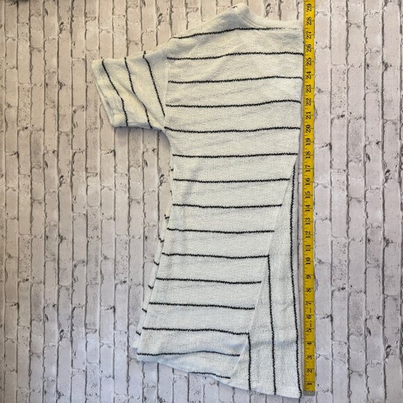 Cato White & Black Striped Lightweight V-Neck Short Sleeve Women's Top Size M - Picture 12 of 12